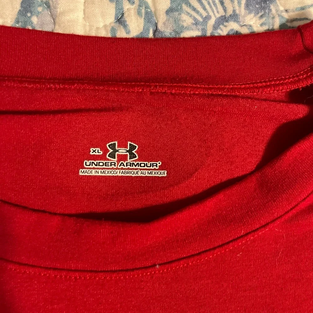 EUC MENS UNDER ARMOUR XL - Picture 3 of 3